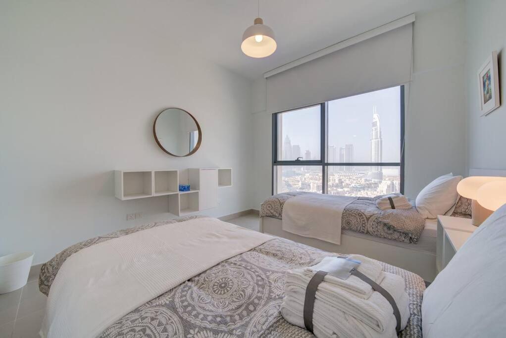 Burj Khalifa View - 2br And Maid - Downtown Дубай