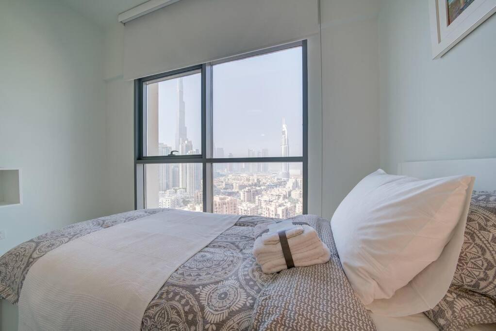 Апартаменты Burj Khalifa View - 2br And Maid - Downtown Дубай