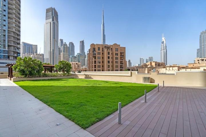 Апартаменты Burj Khalifa View - 2br And Maid - Downtown *
